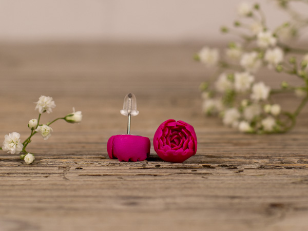 Mali uhani Potonike živo roza